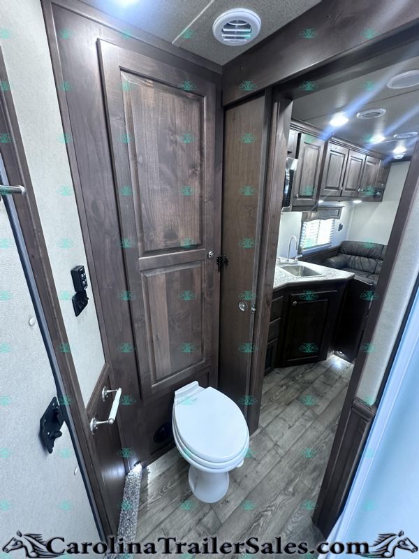 Used Horse Trailers for Sale