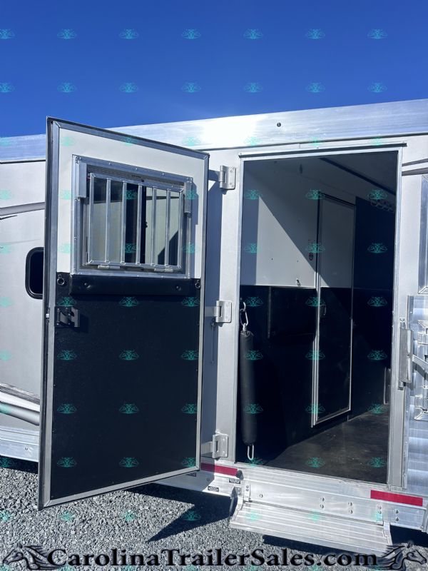 Used Horse Trailers for Sale