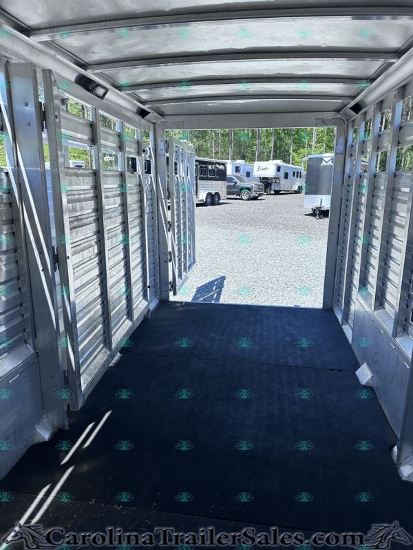 Used Horse Trailers for Sale