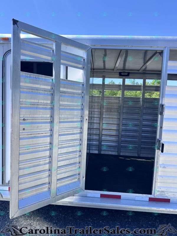 Used Horse Trailers for Sale