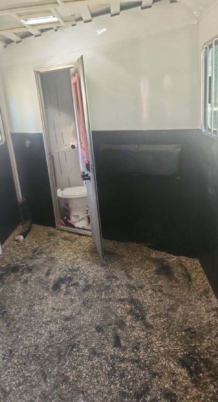 Used Horse Trailers for Sale