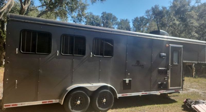 Used Horse Trailers for Sale