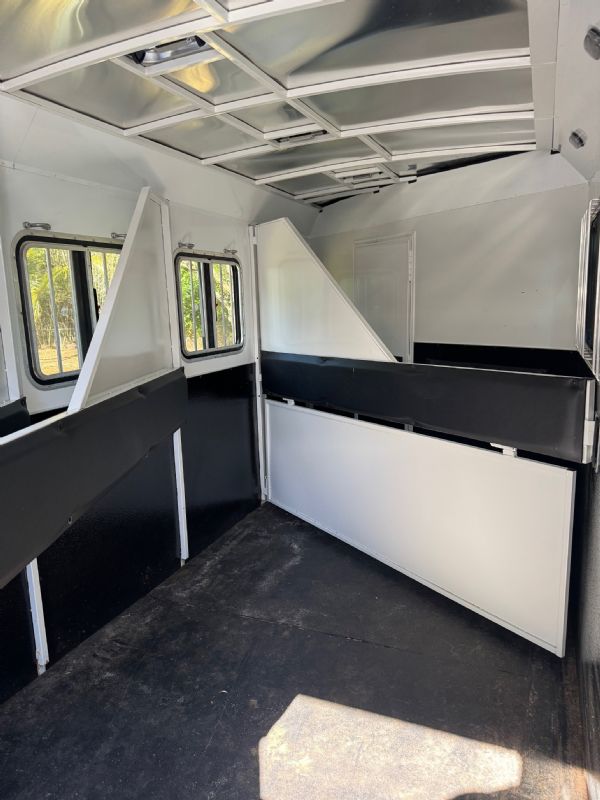 Used Horse Trailers for Sale