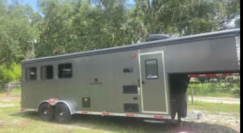Used Horse Trailers for Sale