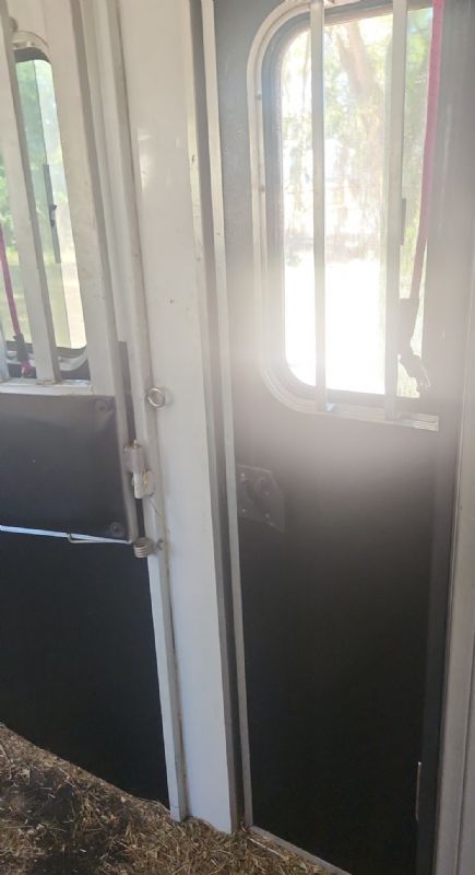 Used Horse Trailers for Sale