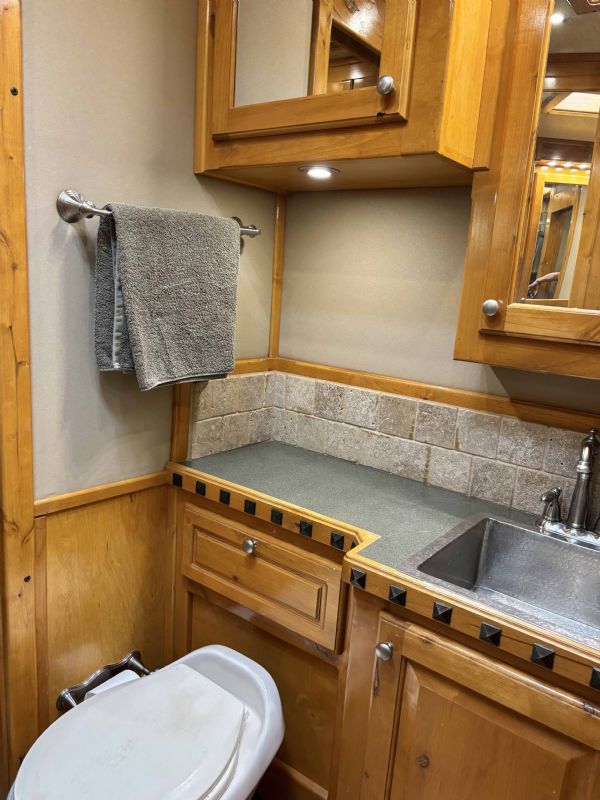 Used Horse Trailers for Sale