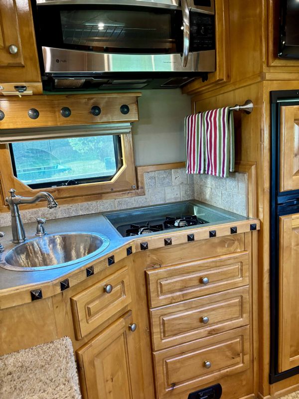 Used Horse Trailers for Sale