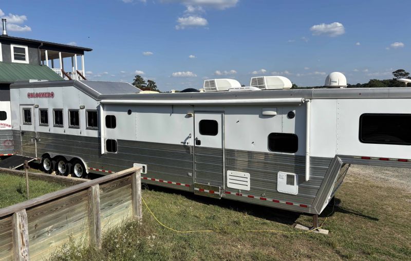 Used Horse Trailers for Sale