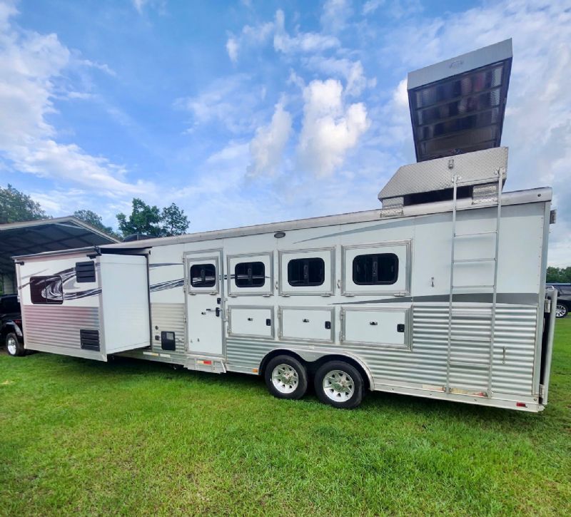 Used Horse Trailers for Sale