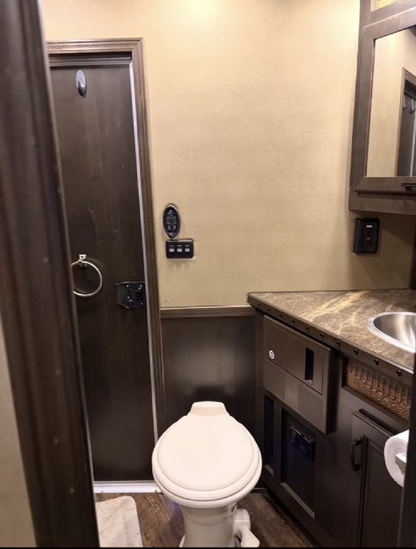 Used Horse Trailers for Sale
