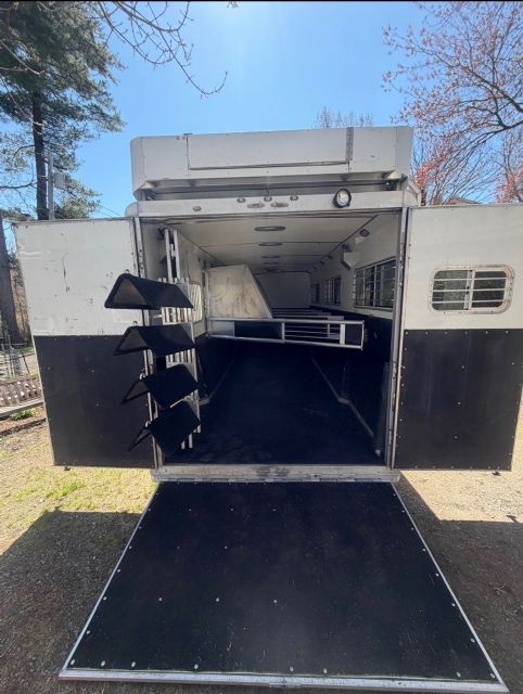 Used Horse Trailers for Sale