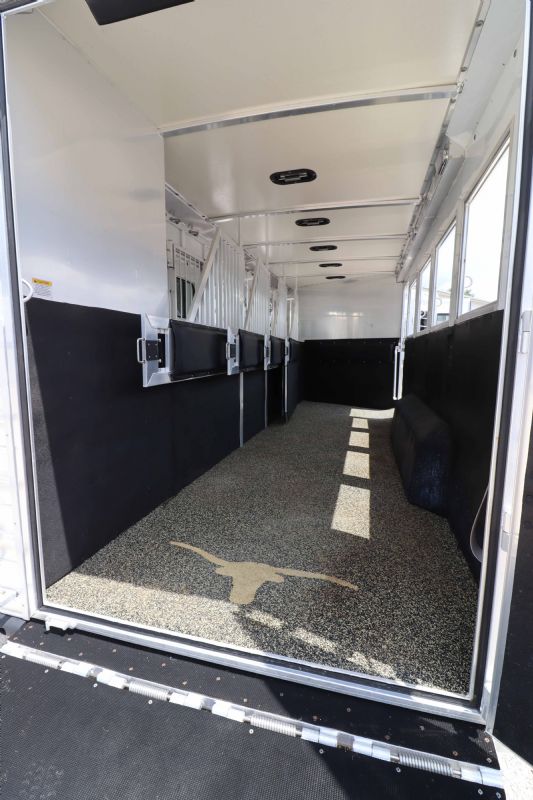 Used Horse Trailers for Sale