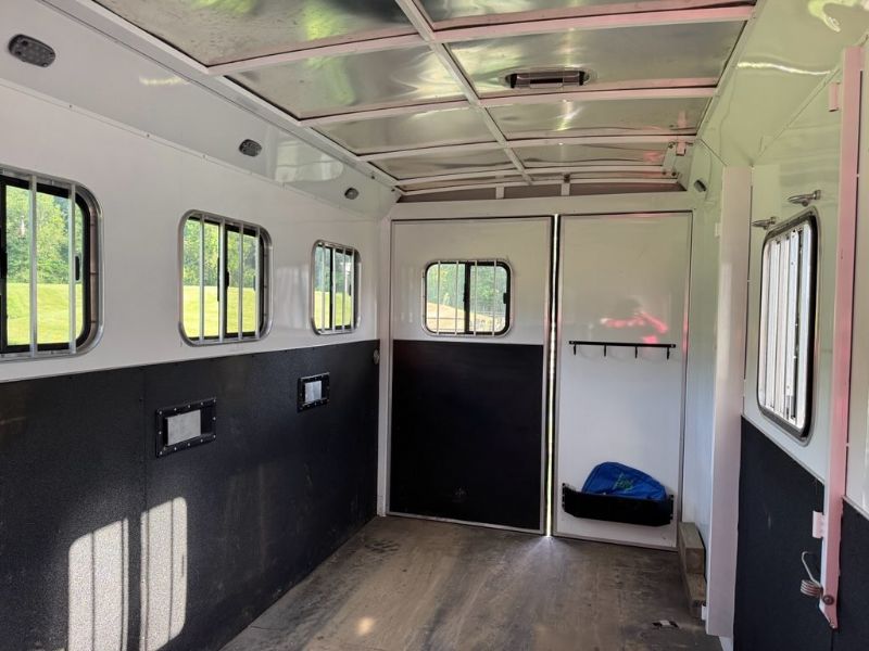 Used Horse Trailers for Sale