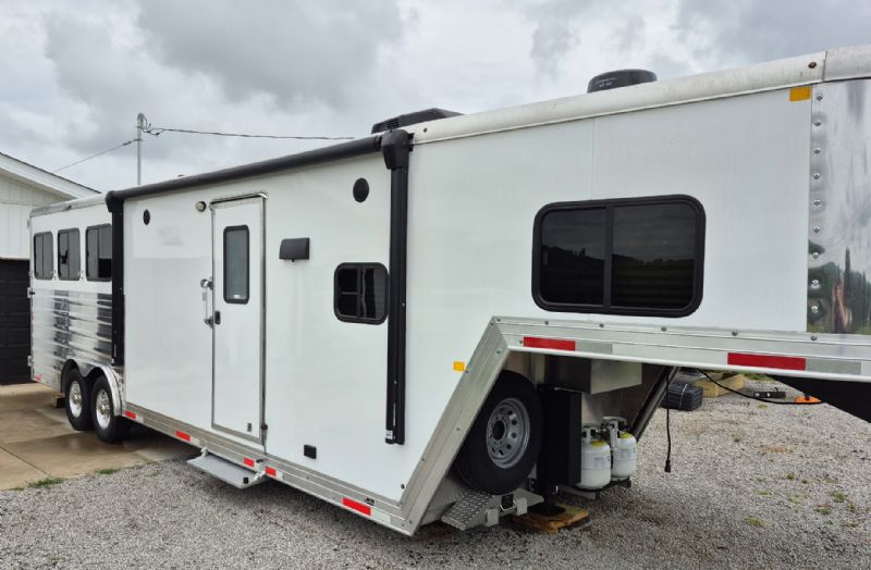 Used Horse Trailers for Sale