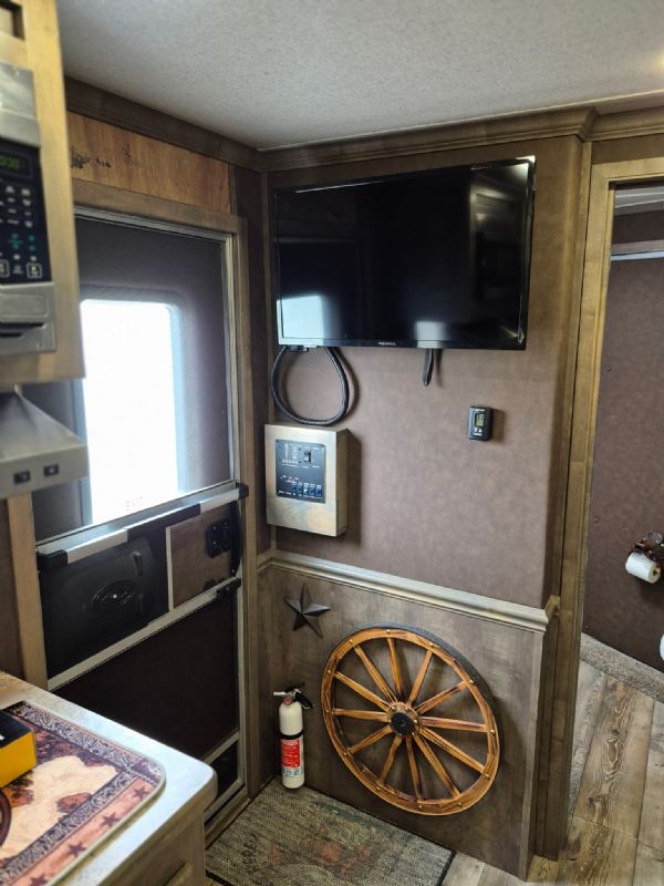 Used Horse Trailers for Sale