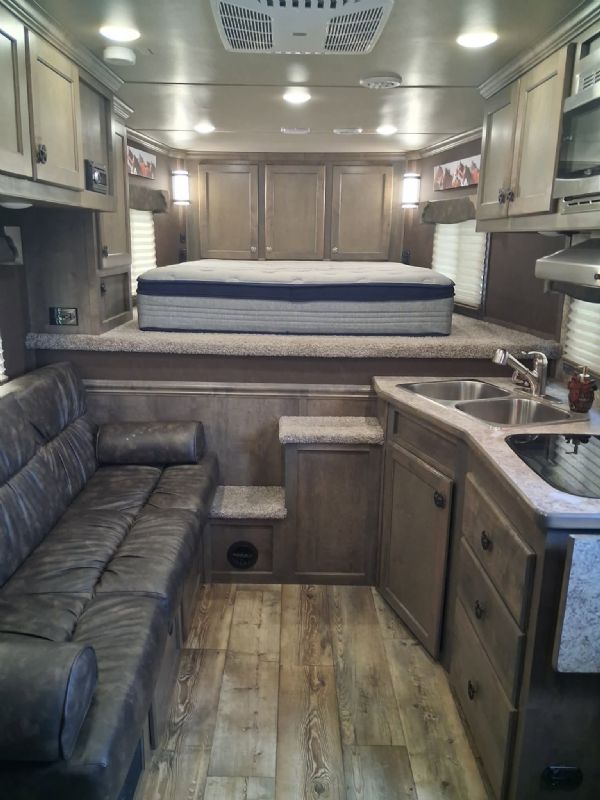 Used Horse Trailers for Sale