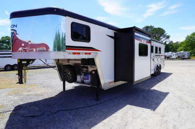 Used Horse Trailers for Sale