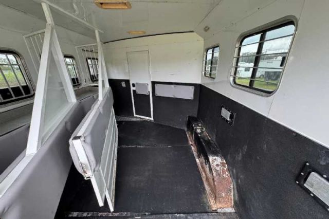 Used Horse Trailers for Sale