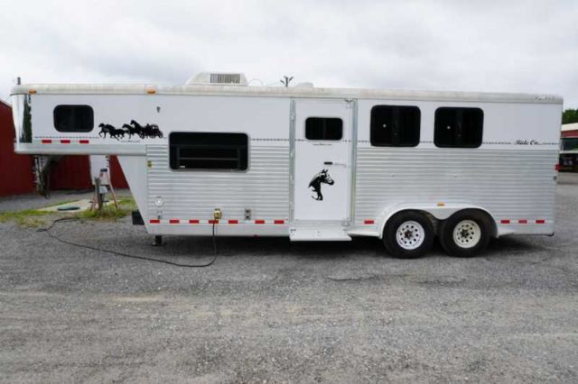 Used Horse Trailers for Sale