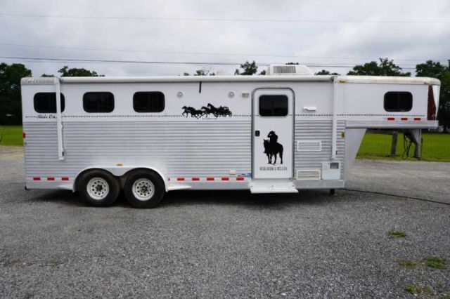 Used Horse Trailers for Sale