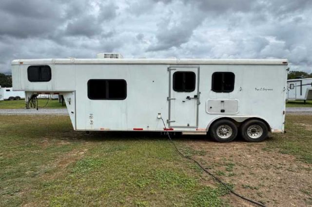 Used Horse Trailers for Sale