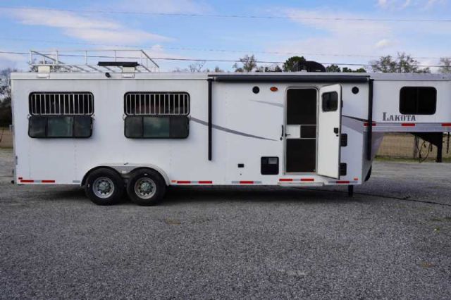 Used Horse Trailers for Sale