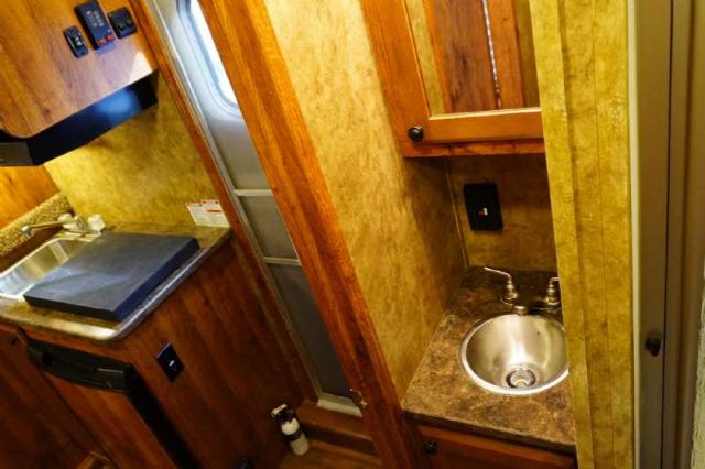 Used Horse Trailers for Sale