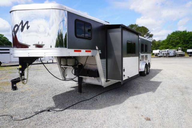 Used Horse Trailers for Sale