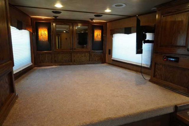 Used Horse Trailers for Sale