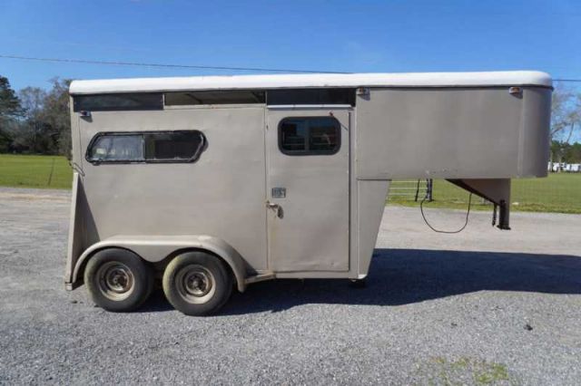 Used Horse Trailers for Sale