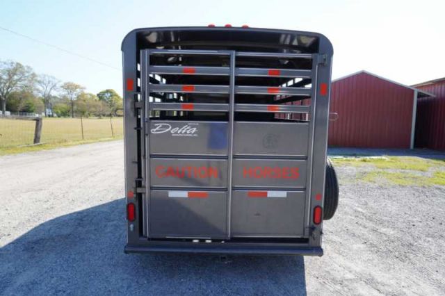 Used Horse Trailers for Sale
