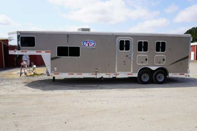 Used Horse Trailers for Sale
