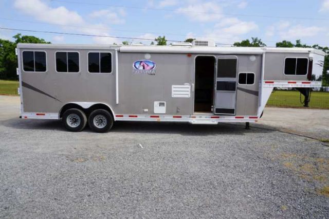 Used Horse Trailers for Sale