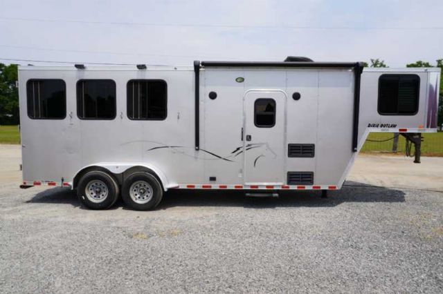 Used Horse Trailers for Sale