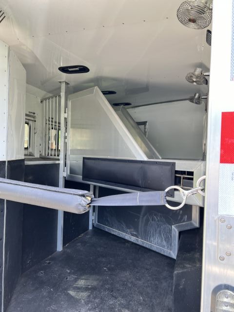 Used Horse Trailers for Sale