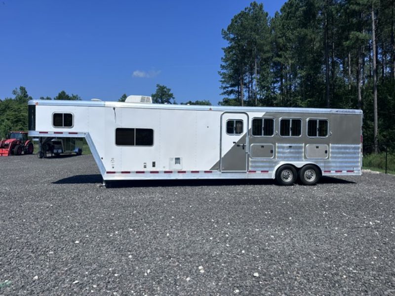 Used Horse Trailers for Sale