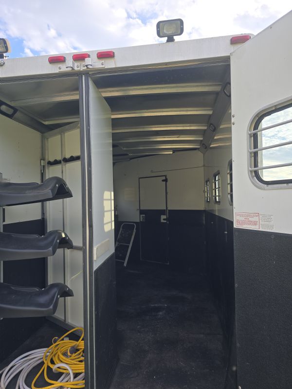 Used Horse Trailers for Sale