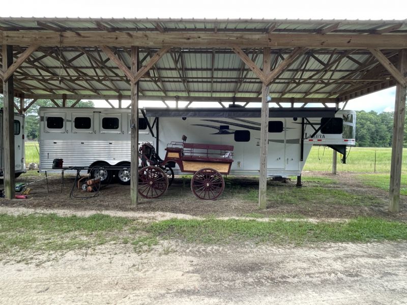 Used Horse Trailers for Sale