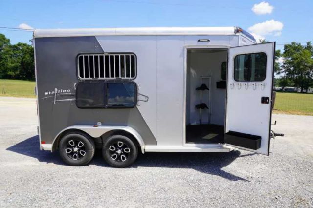 Used Horse Trailers for Sale