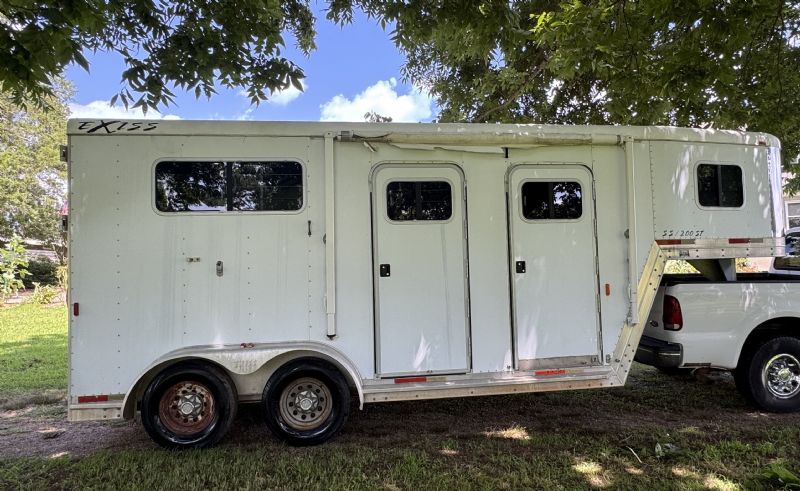Used Horse Trailers for Sale