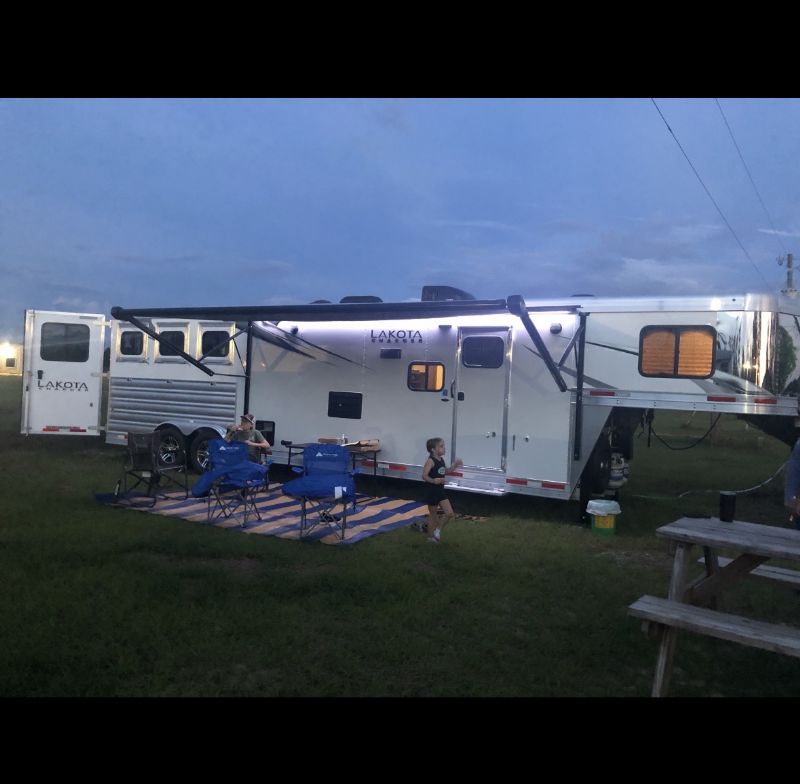 Used Horse Trailers for Sale