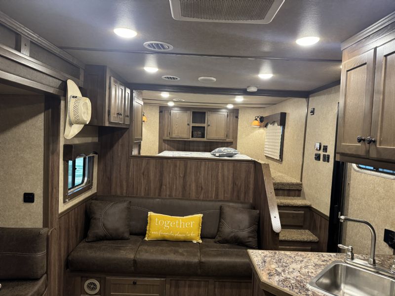 Used Horse Trailers for Sale