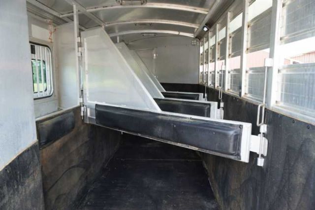 Used Horse Trailers for Sale