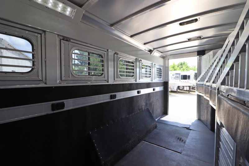 Used Horse Trailers for Sale