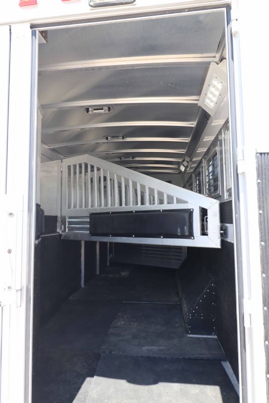 Used Horse Trailers for Sale