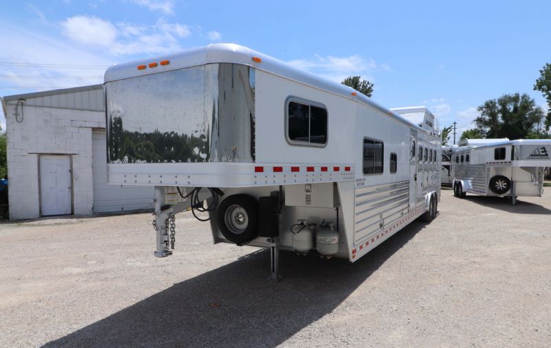 Used Horse Trailers for Sale