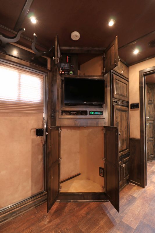 Used Horse Trailers for Sale