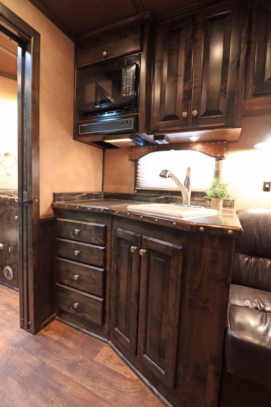 Used Horse Trailers for Sale