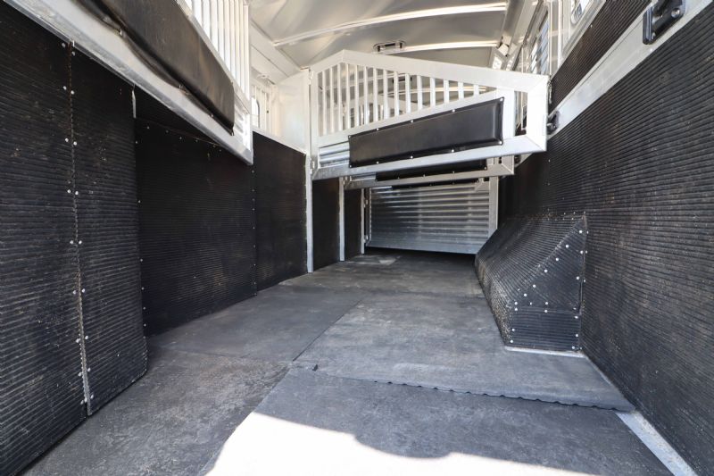 Used Horse Trailers for Sale