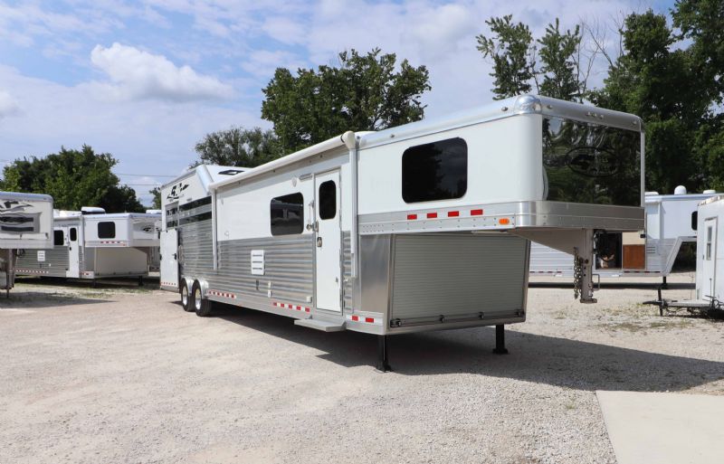 Used Horse Trailers for Sale